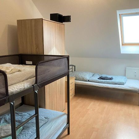 Gaestewohnung 4-Raum Wohnung Fuer 2-8 Personen Zwickau Extérieur photo