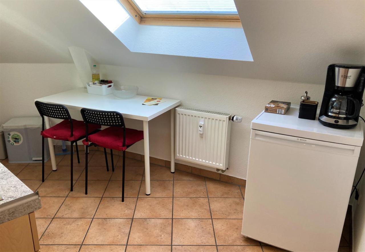 Gaestewohnung 4-Raum Wohnung Fuer 2-8 Personen Zwickau Extérieur photo